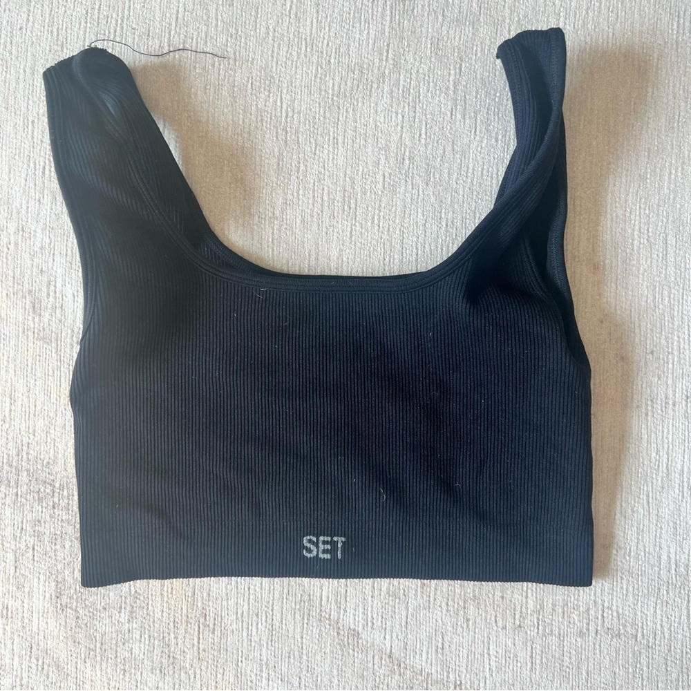 SET ACTIVE SCULPTFLEX® BOX CUT BRA - ONYX